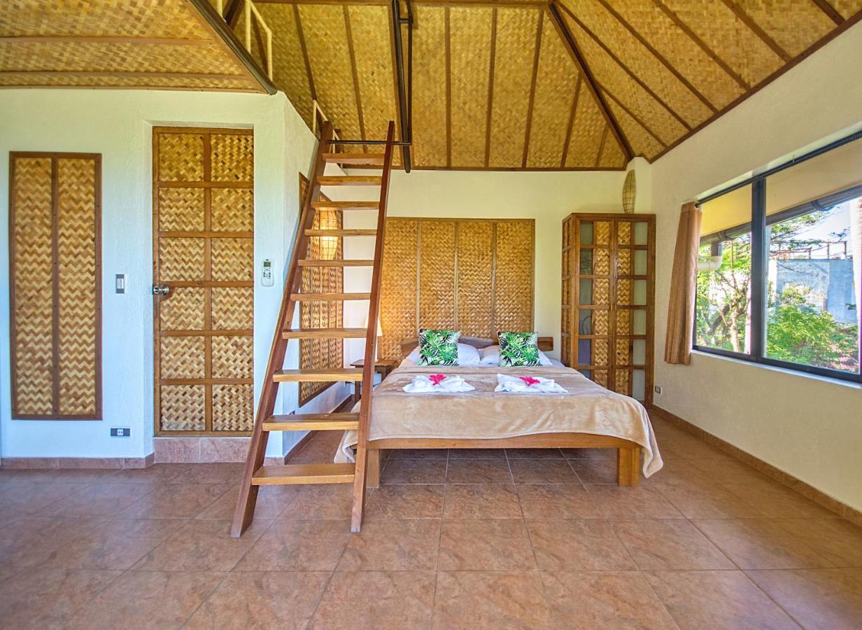 Resort Ralph's Place 3*