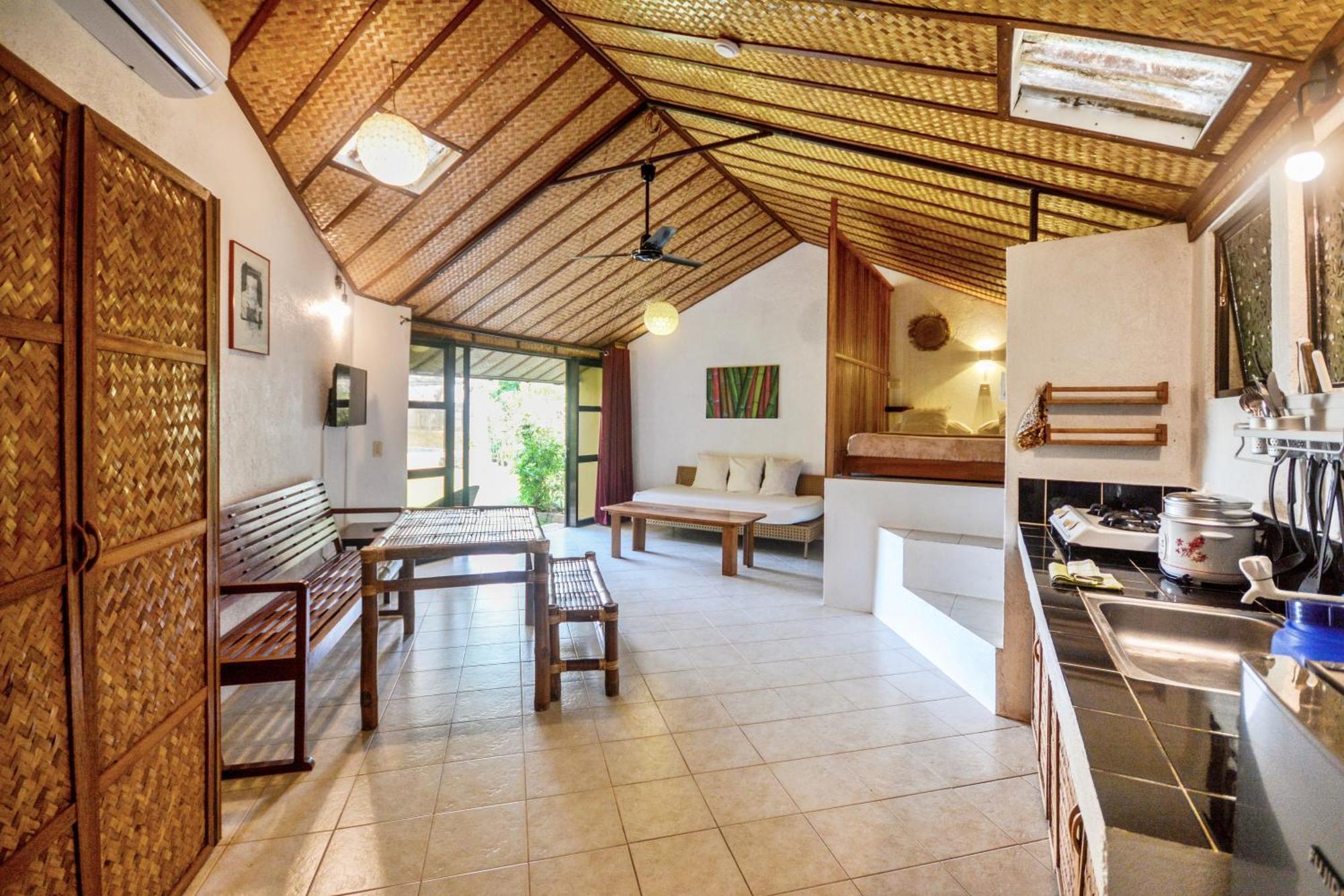 Ralph's Place 3*