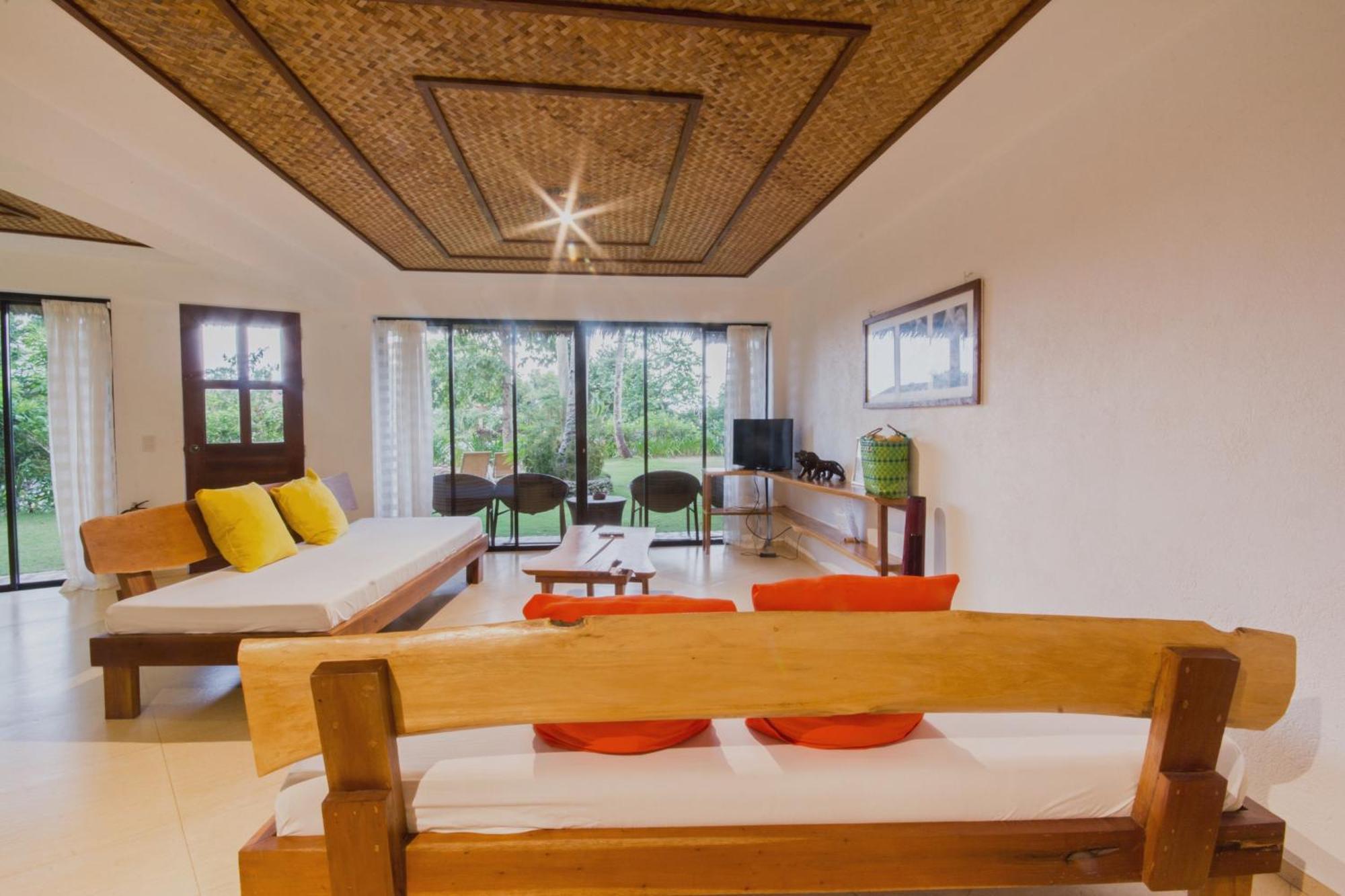 Ralph's Place 3*
