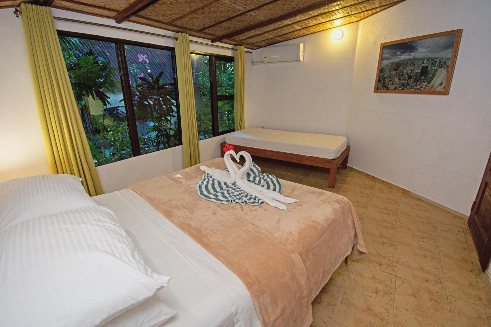 Ralph's Place Balabag (Boracay)